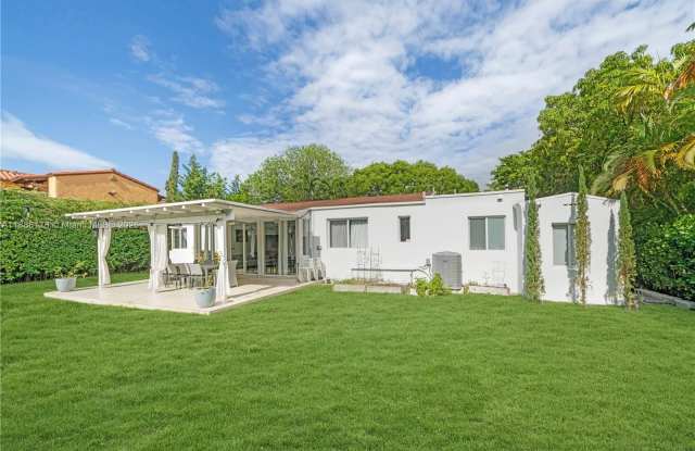 Photo of 4455 Alton Rd