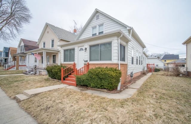 1529 Quincy Ave - 1529 Quincy Avenue, Racine, WI 53405