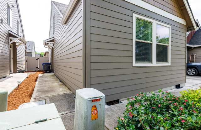 Modern Living with A/C and Attached Garage!