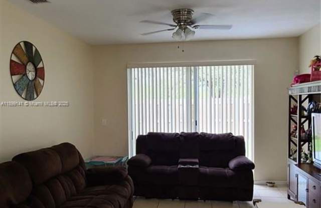 971 Northeast 42nd Place