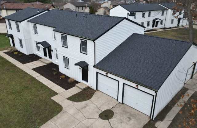 Renovated 2-Bedroom, 1.5-Bathroom Condo in South Bend – $1,435/Month – Accepting Section 8 (Lawn Care & Snow Removal Included!)