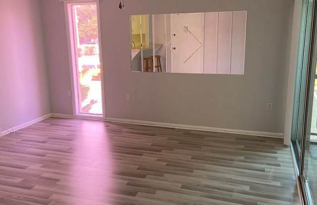 3824 N Lake Dr. Unit 107