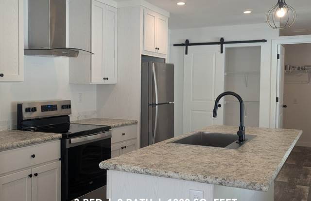 127 Coral Crest Dr