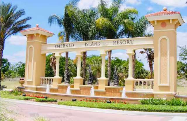 Spacious 7-Bedroom Vacation Home with Heated Pool  Spa in Emerald Island Resort