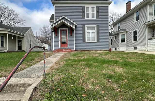 Photo of 2121 Culbertson Ave unit: D