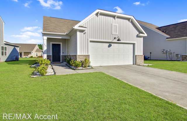215 Crabapple Cir