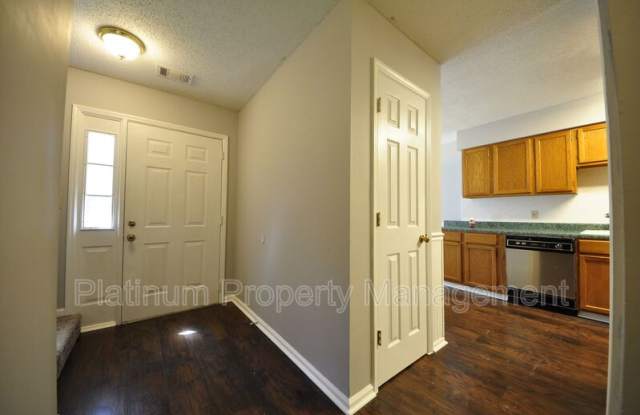 232 Hembree Park Ter