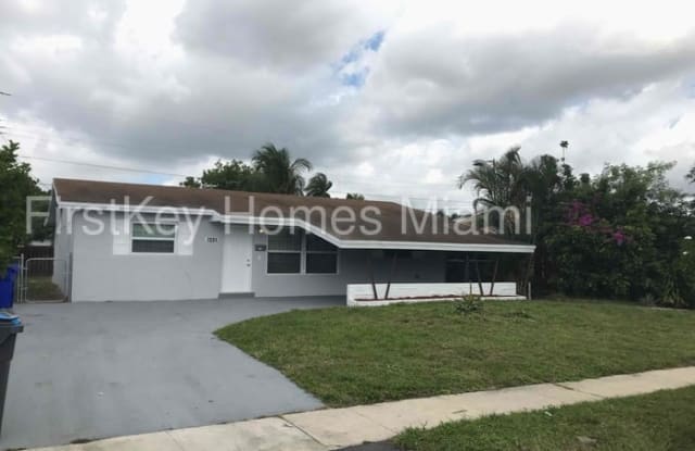 7231 McArthur Parkway - 7231 Mcarthur Parkway, Hollywood, FL 33024