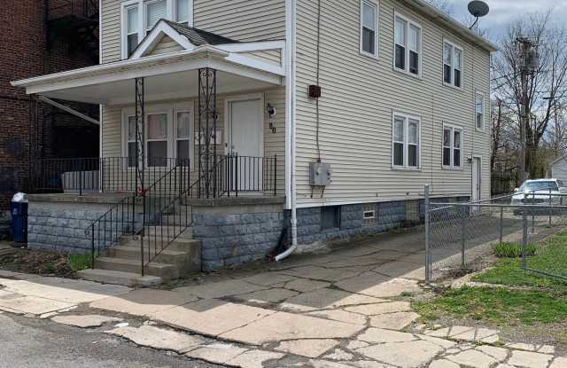 80 10th St