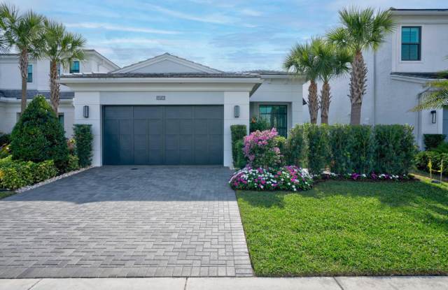 13710 Artisan Cir - 13710 Artisan Circle, Palm Beach Gardens, FL 33418