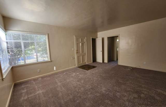 3911 33rd Street - Oak Park 95820