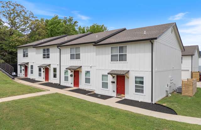 829 Oakland Avenue - 1