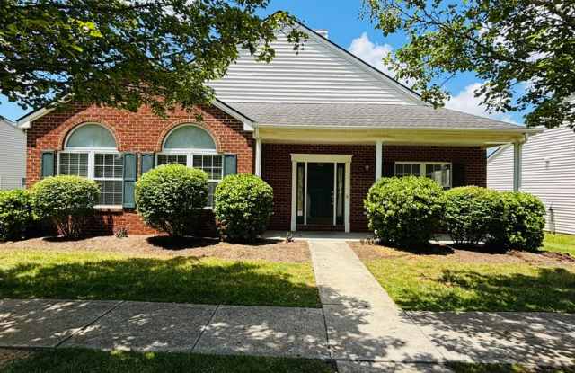 3 Bedroom 2.5 Bath Townhouse with 2 Car Detached Garage