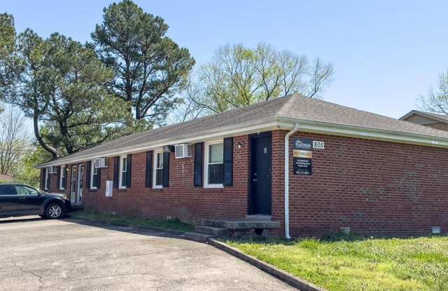 805-6 Golfview Place