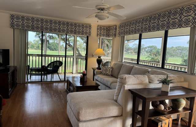 428 Brackenwood Lane S