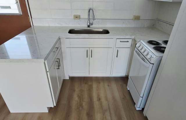 909 University Avenue unit: 214