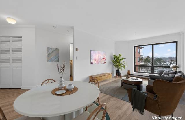 1 Bedroom Condo in South Portland at Breakwater High Rise