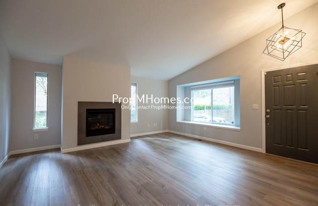 Renovated 3-Bedroom Home in Lake Oswego!