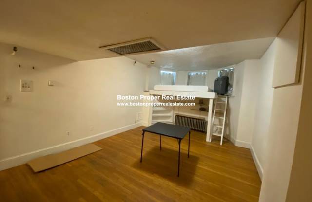 289 Newbury
