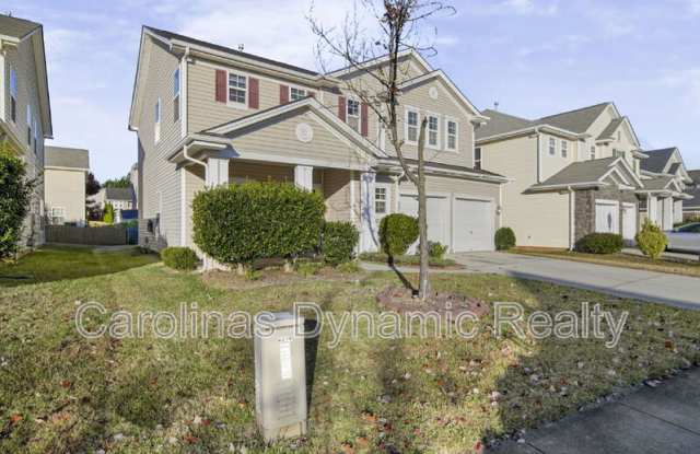 6223 Woodland Commons Drive