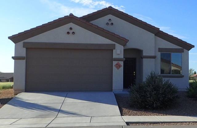 Photo of BIG BEAUTIFUL HOME IN BENSON!