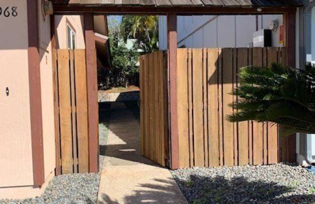 94-1068 Kahimoe Place