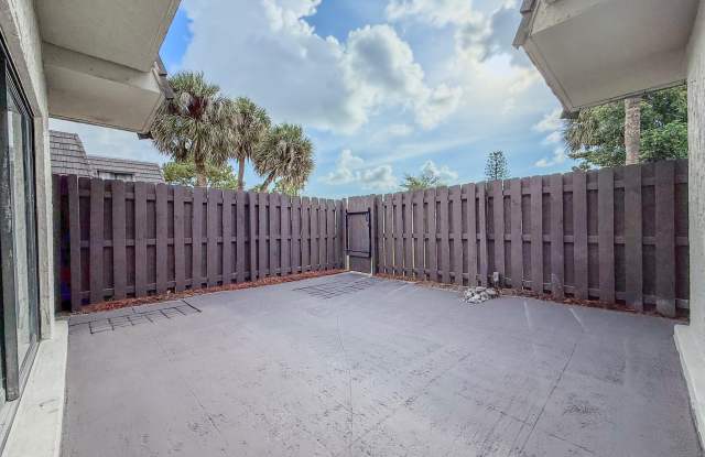 1873 N Congress Avenue