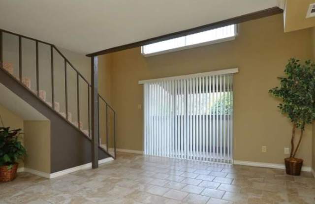 8916 Datapoint Dr, #1213