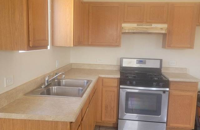 1423 S Karlov Avenue