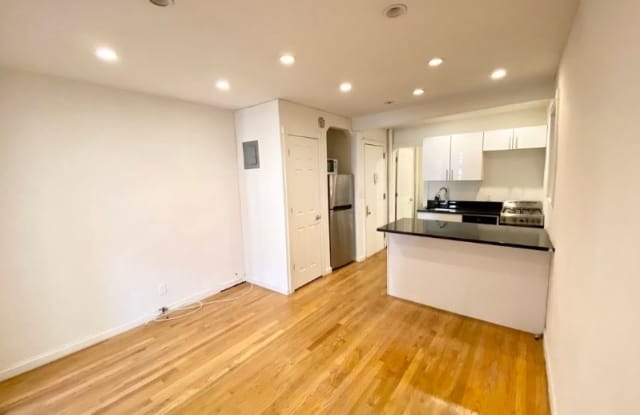 285 E 10th St - 285 East 10th Street, Brooklyn, NY 11230