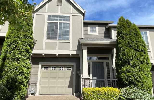 Fantastic 3 bedroom 2 1/2 Bathroom Townhome Located in Progress Ridge!