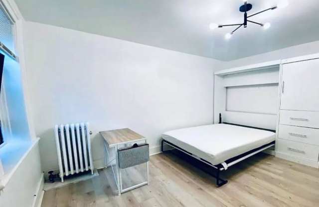 211 Lafayette Avenue