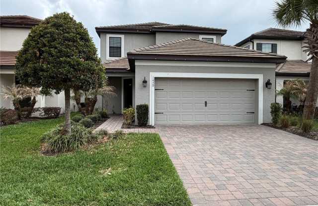 1430 LONE FEATHER TRAIL