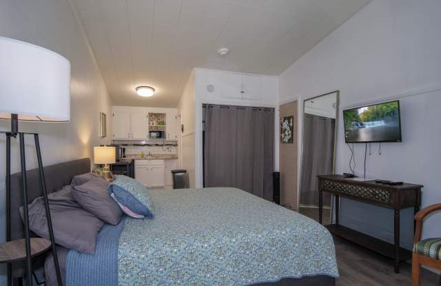 130 Old Mill Road - 201