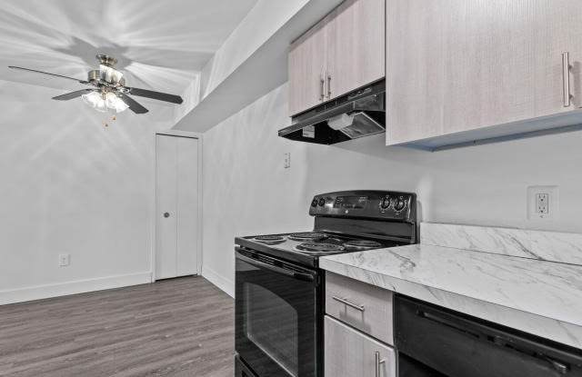 7655 Balmoral Dr Unit D11