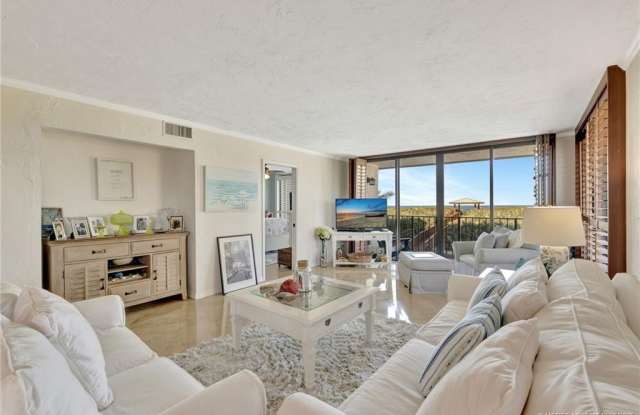 10000 S Ocean Drive unit: 206