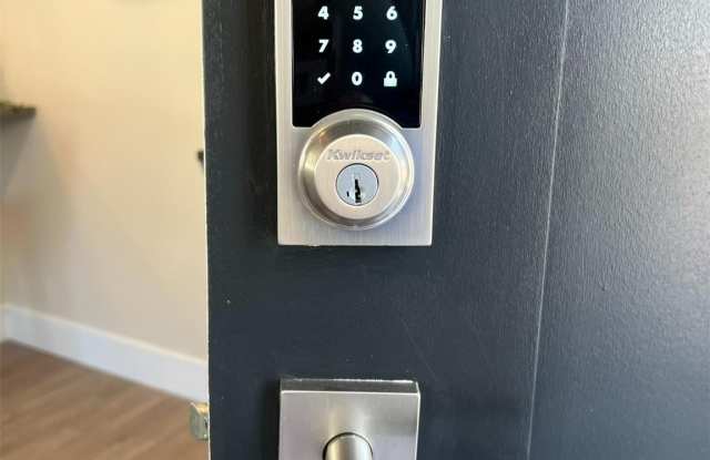 1080 New York Avenue unit: 303