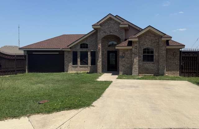 Photo of 2698 Crown Way Dr