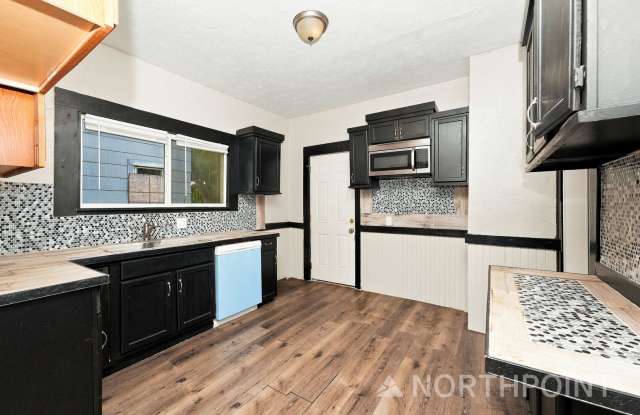 Single Family- 4 bedrooms- large front porch