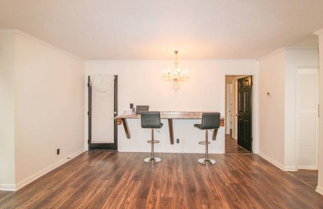Like NEW Condo close to Redstone Arsenal!