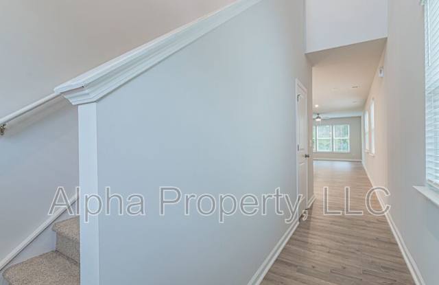 308 Poinsett Bridge Way