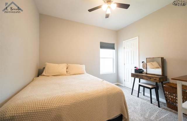 1035 City View Drive