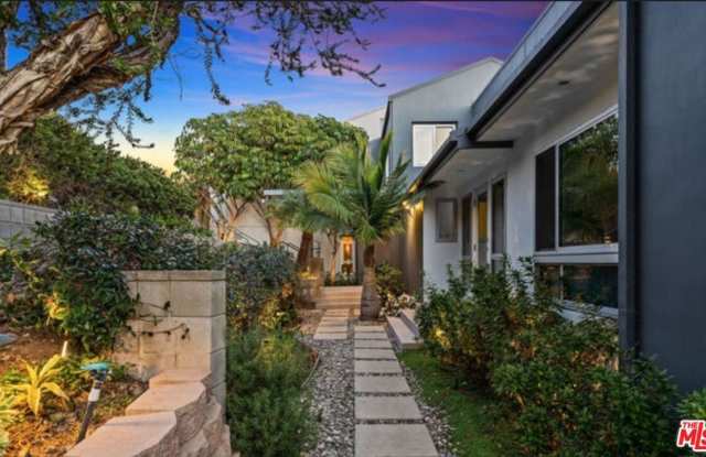 23838 Harbor Vista Dr