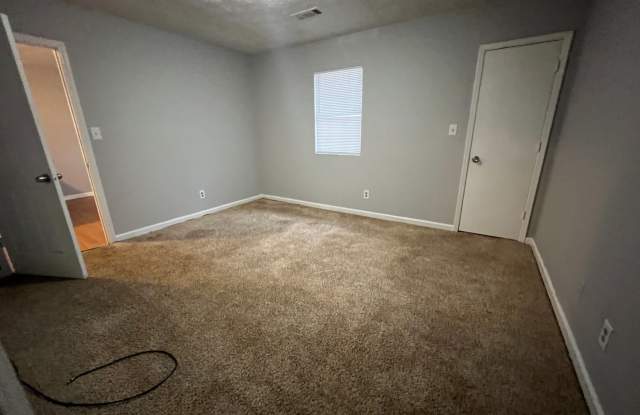 Now Leasing 2 Bedroom Duplex - Douglasville