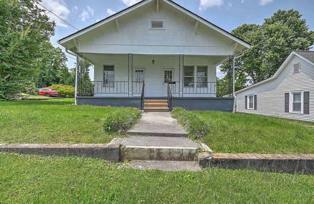 Photo of Modernized Historic 2 Bedroom 1 Bath Home For Rent in Johnson City, TN