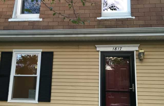 Photo of 1817 Oriole Ct