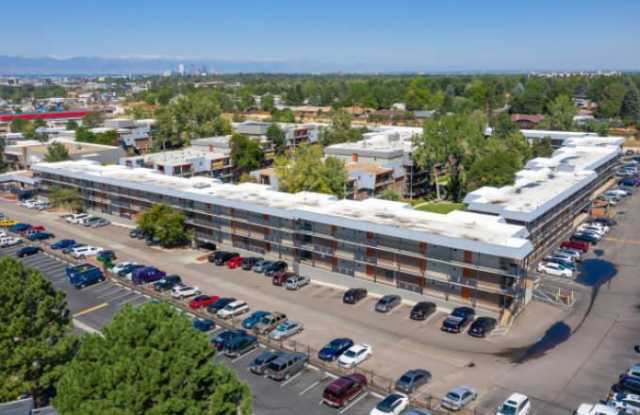 888 S Oneida St, #1214