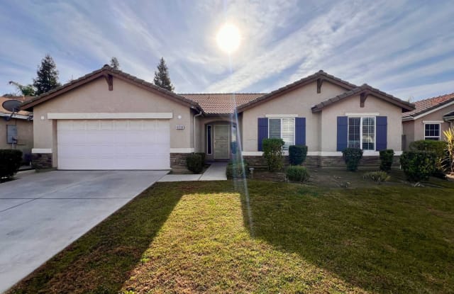 6038 E Hampton Way - 6038 East Hampton Way, Fresno, CA 93727