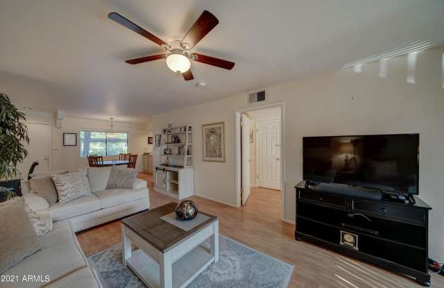 12222 N Paradise Village Parkway S unit: 104