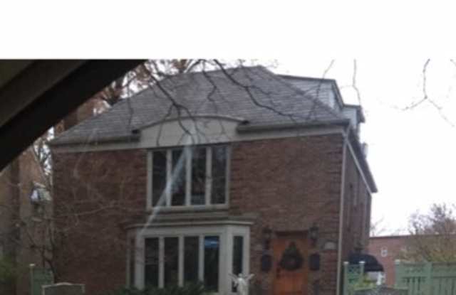 14517 Lake Ave, Lakewood OH Upstairs